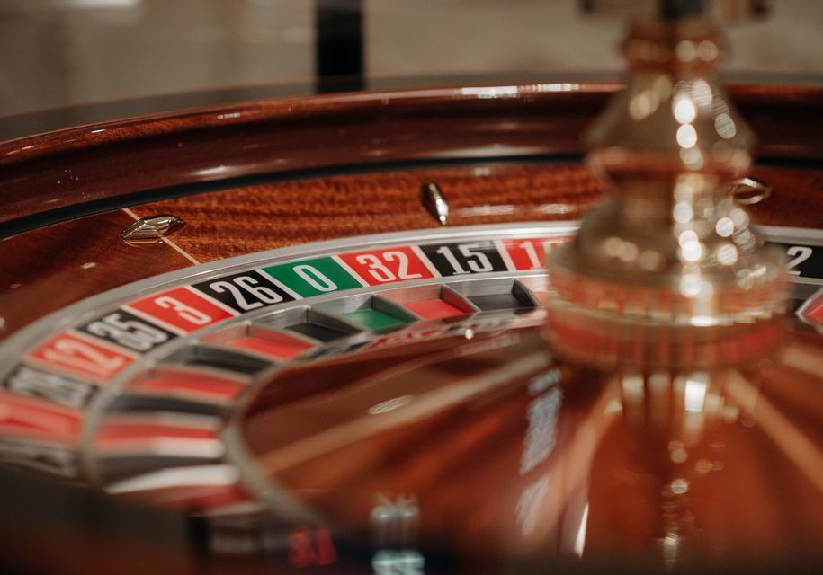 Online Casino: Spielautomaten und Live-Spiele im Überblick