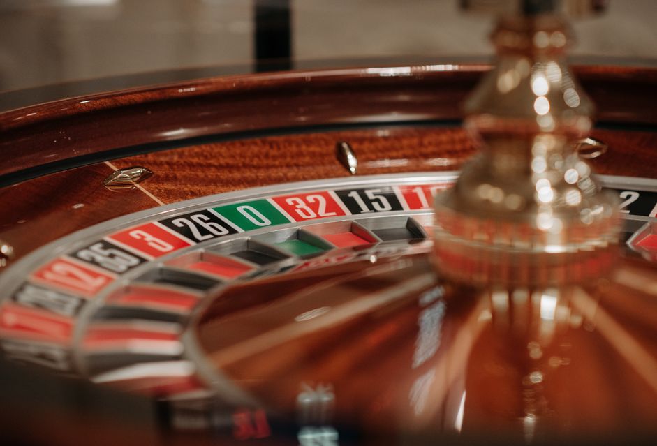 Online Casino: Spielautomaten und Live-Spiele im Überblick