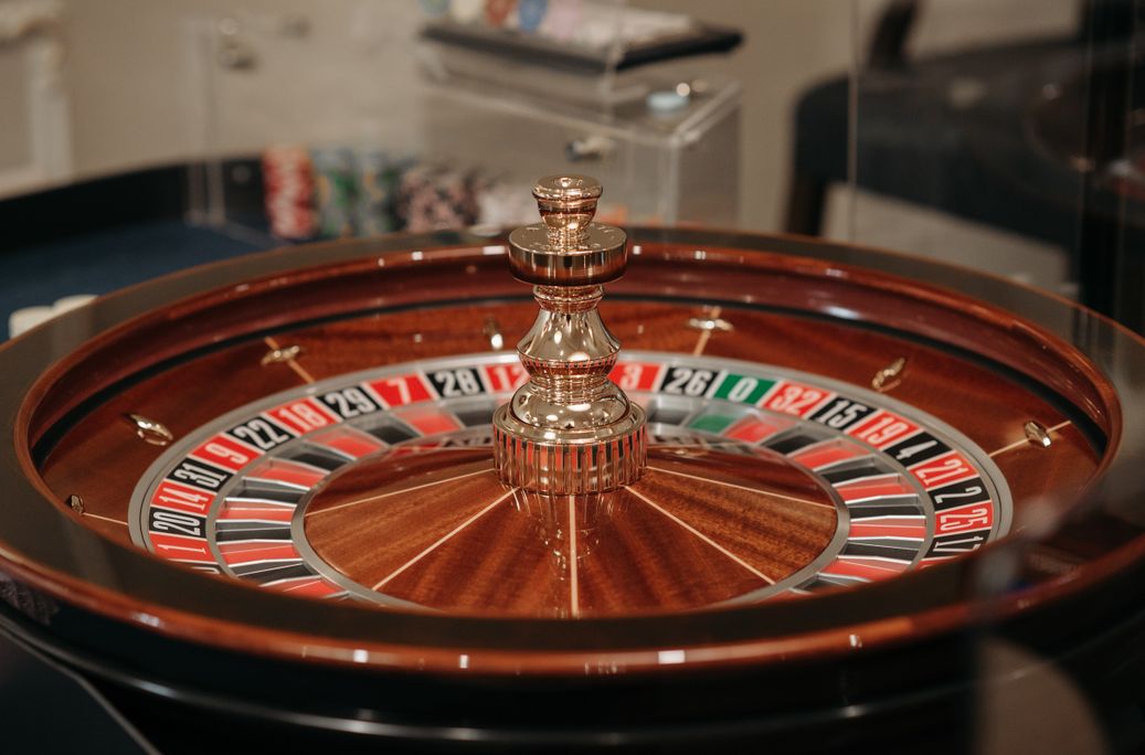 Online Casino: Spielautomaten und Live-Spiele im Überblick