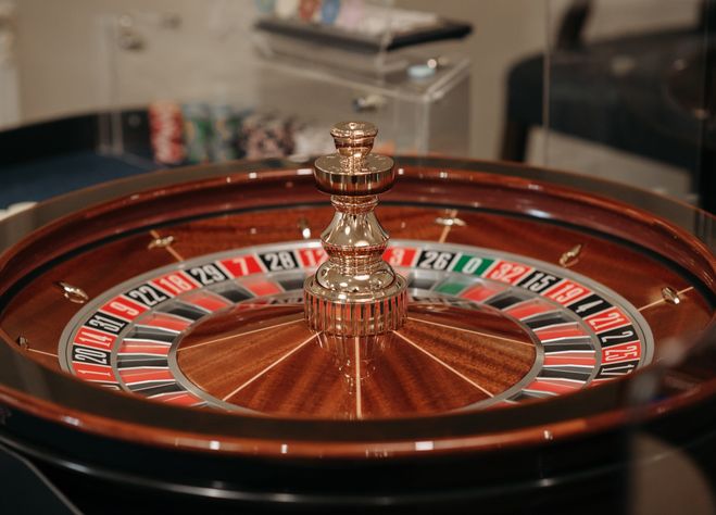 Online Casino: Spielautomaten und Live-Spiele im Überblick