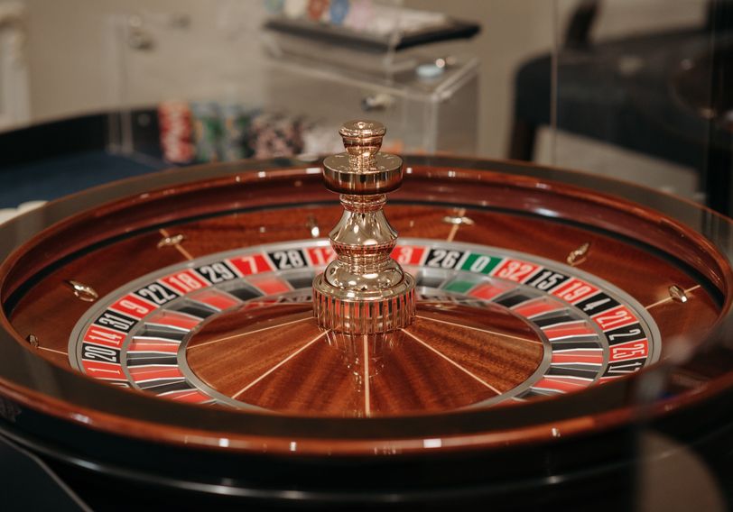 Online Casino: Spielautomaten und Live-Spiele im Überblick