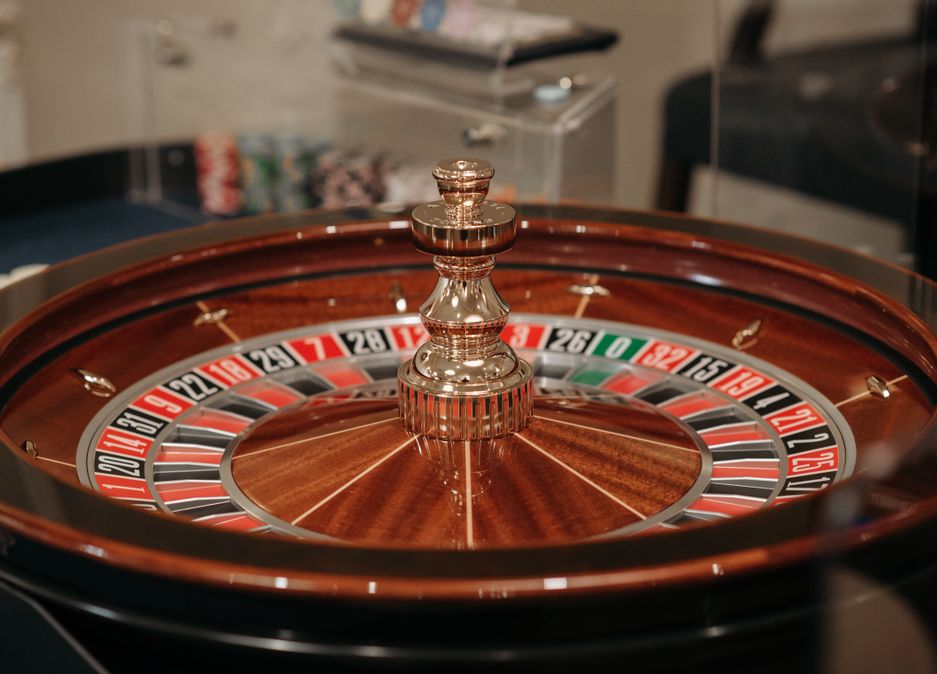 Online Casino: Spielautomaten und Live-Spiele im Überblick