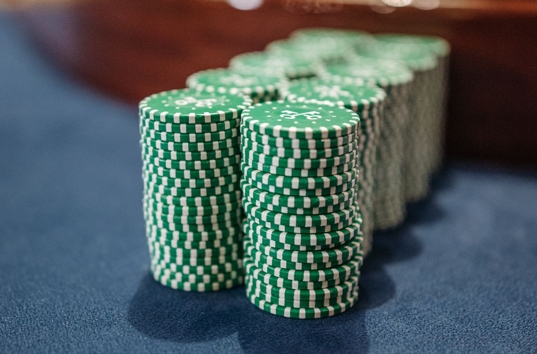Online Casino: Spielautomaten und Live-Spiele im Überblick