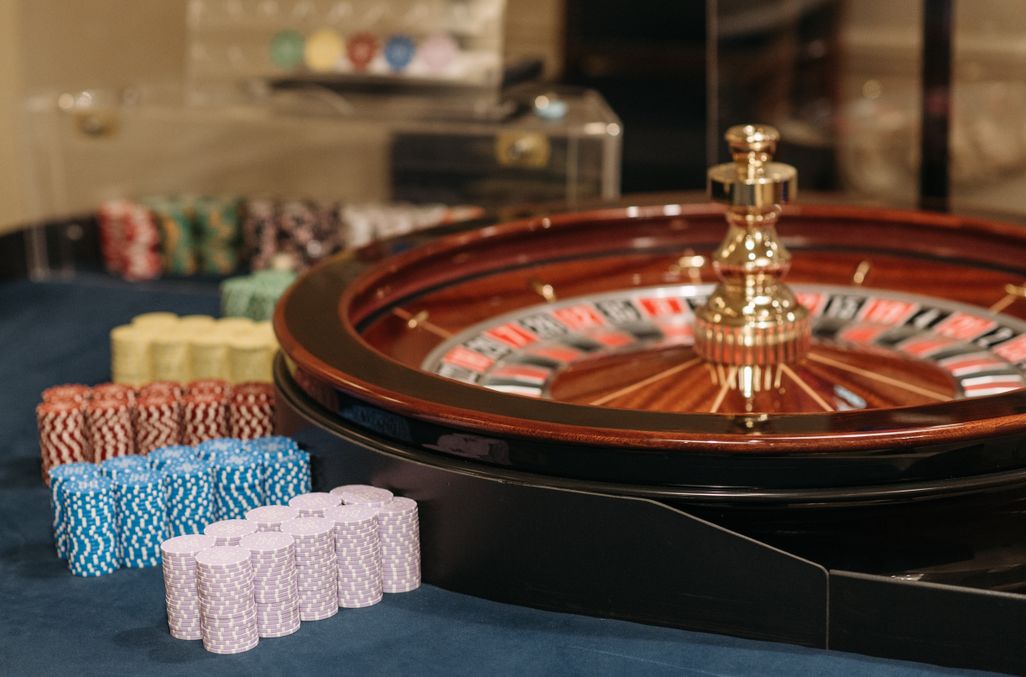 Online Casino: Spielautomaten und Live-Spiele im Überblick