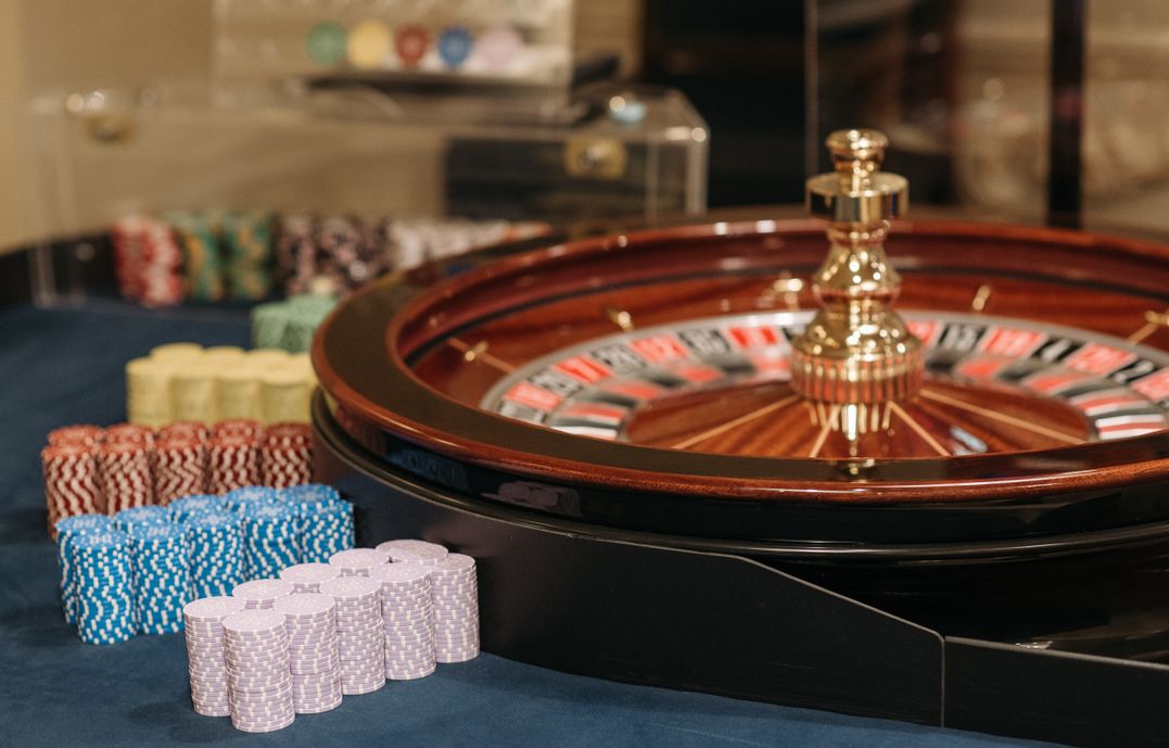 Online Casino: Spielautomaten und Live-Spiele im Überblick