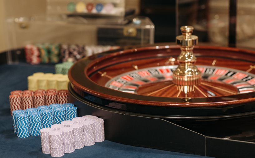 Online Casino: Spielautomaten und Live-Spiele im Überblick
