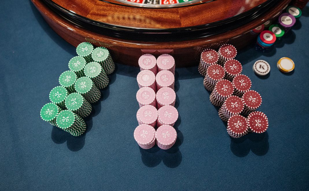 Online Casino: Spielautomaten und Live-Spiele im Überblick