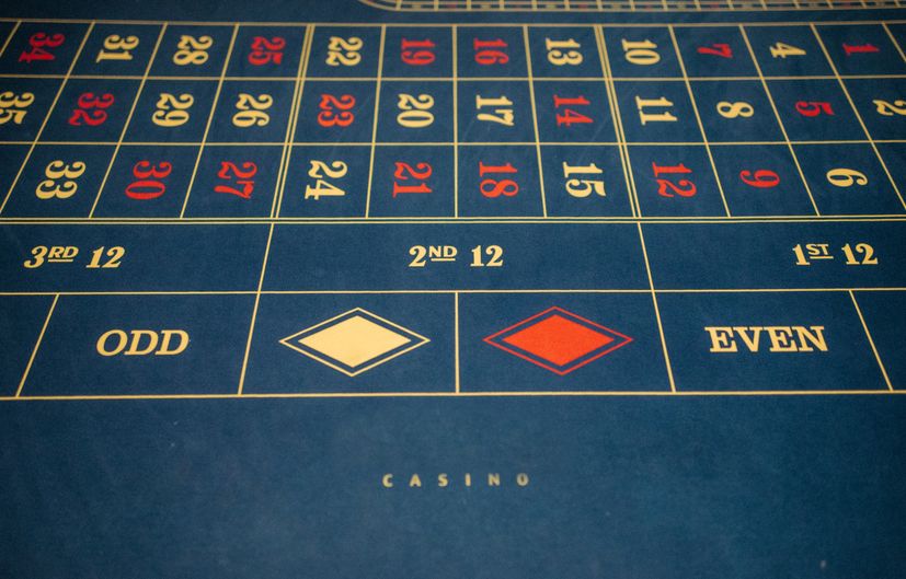 Online Casino: Spielautomaten und Live-Spiele im Überblick