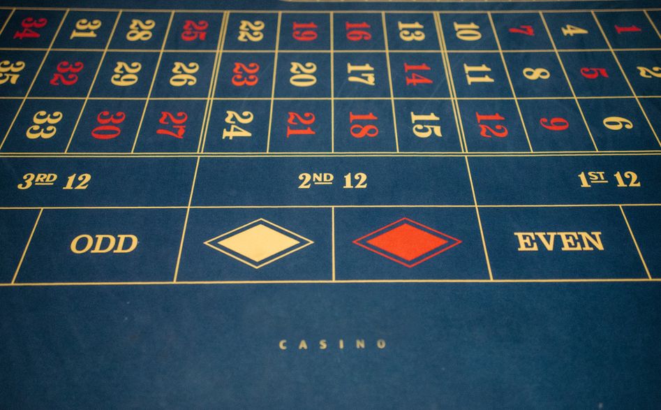 Online Casino: Spielautomaten und Live-Spiele im Überblick