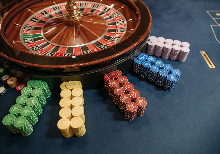 Online Casino: Spielautomaten und Live-Spiele im Überblick