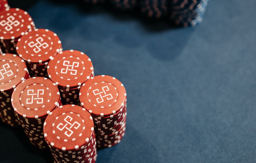 Online Casino: Spielautomaten und Live-Spiele im Überblick