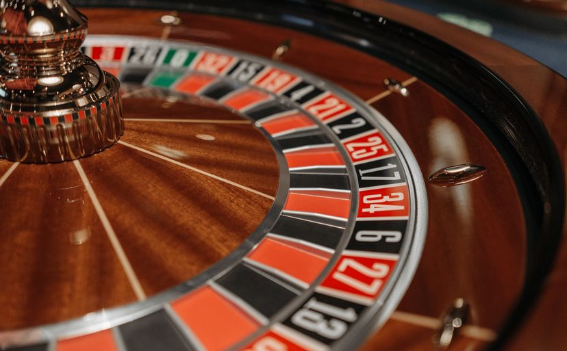 Glücksspiel und Steuern: Wann Gewinne steuerfrei bleiben