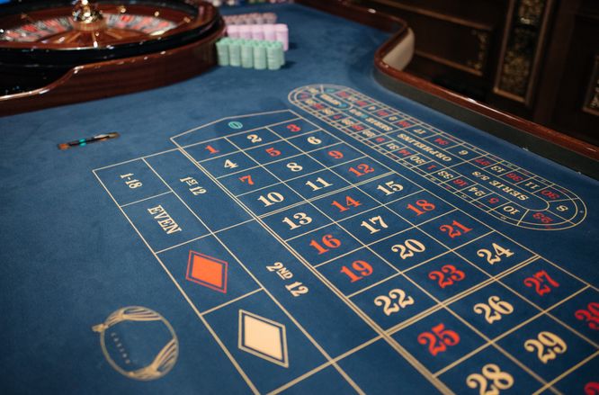 Online Casino: Spielautomaten und Live-Spiele im Überblick