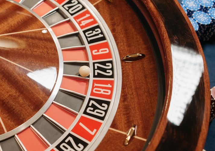Online Casino: Spielautomaten und Live-Spiele im Überblick