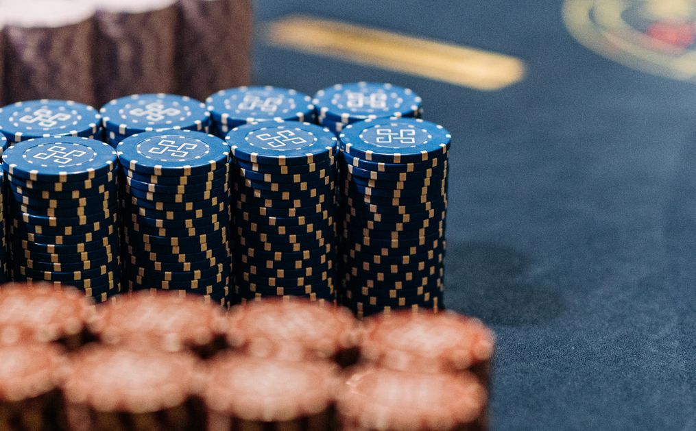 Online Casino: Spielautomaten und Live-Spiele im Überblick