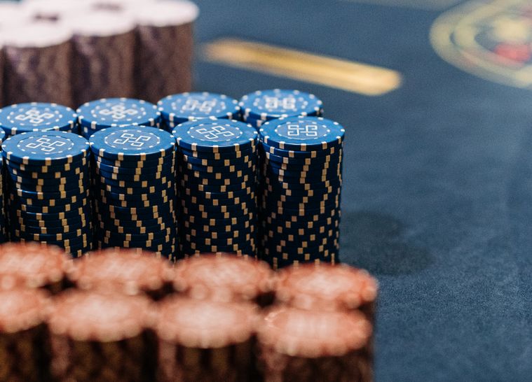 Online Casino: Spielautomaten und Live-Spiele im Überblick