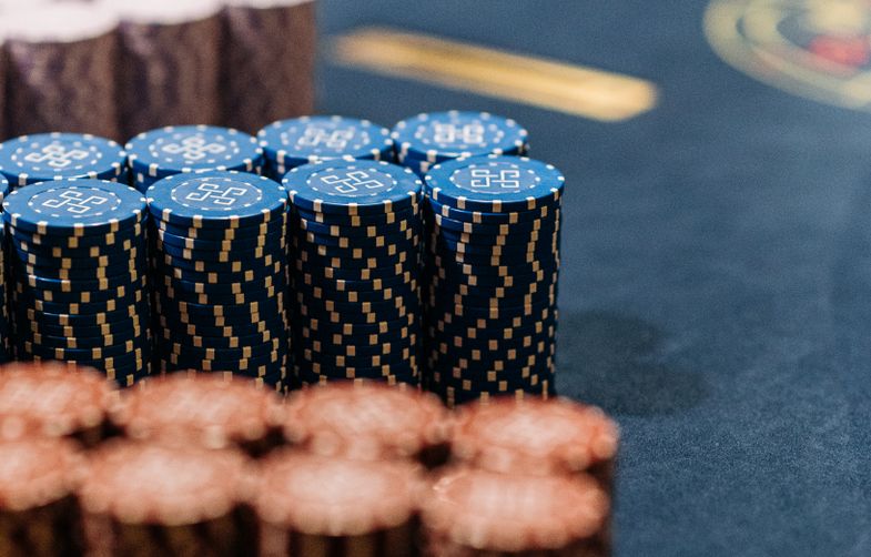 Online Casino: Spielautomaten und Live-Spiele im Überblick