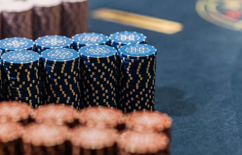 Online Casino: Spielautomaten und Live-Spiele im Überblick