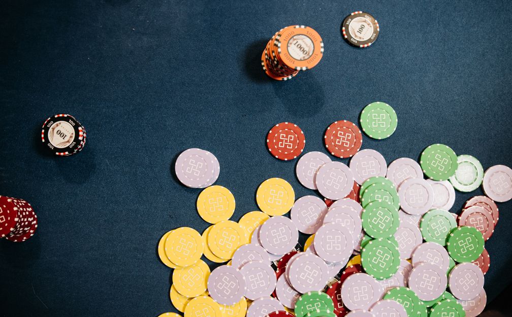 Online Casino: Spielautomaten und Live-Spiele im Überblick
