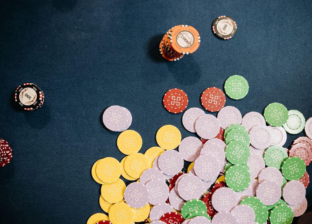 Online Casino: Spielautomaten und Live-Spiele im Überblick