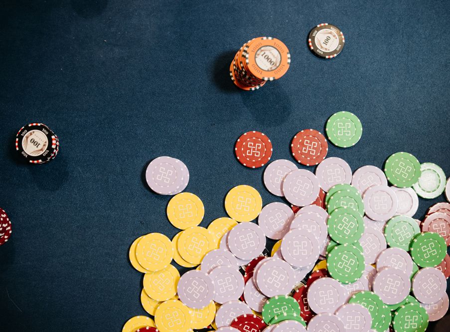 Online Casino: Spielautomaten und Live-Spiele im Überblick