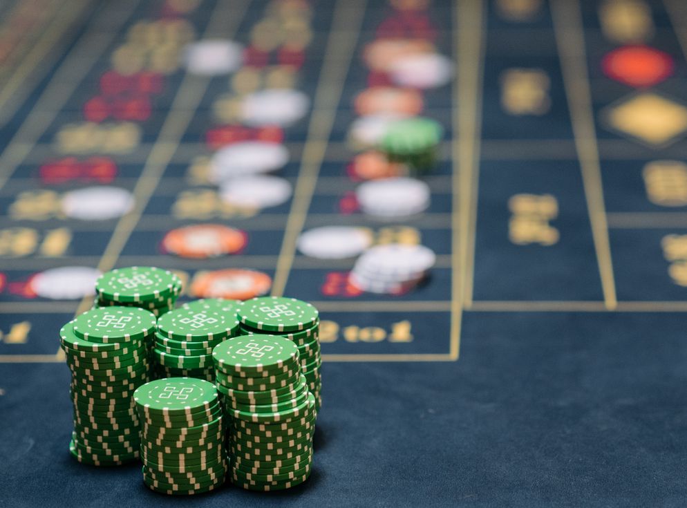Online Casino: Spielautomaten und Live-Spiele im Überblick