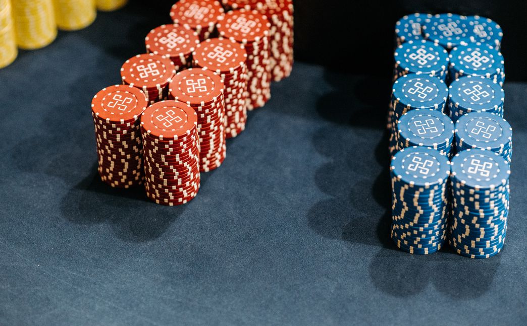 Online Casino: Spielautomaten und Live-Spiele im Überblick