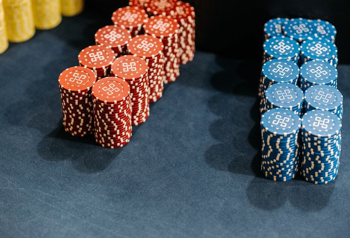 Online Casino: Spielautomaten und Live-Spiele im Überblick