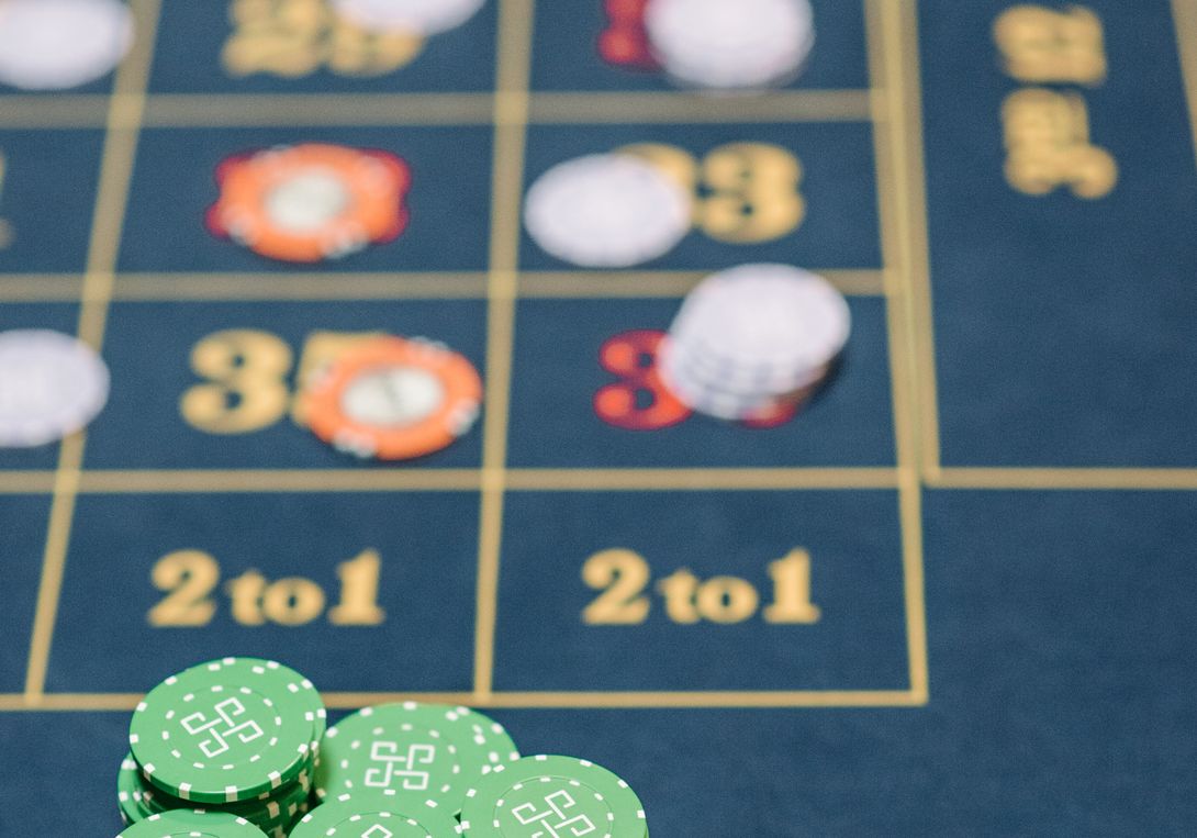Online Casino: Spielautomaten und Live-Spiele im Überblick