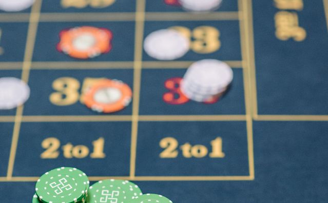 Online Casino: Spielautomaten und Live-Spiele im Überblick