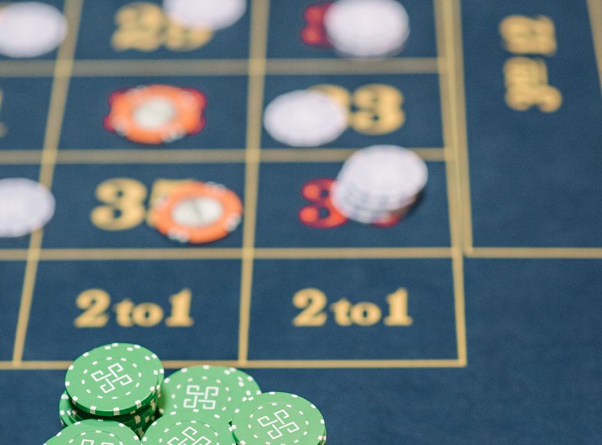 Online Casino: Spielautomaten und Live-Spiele im Überblick