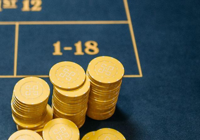 Online Casino: Spielautomaten und Live-Spiele im Überblick