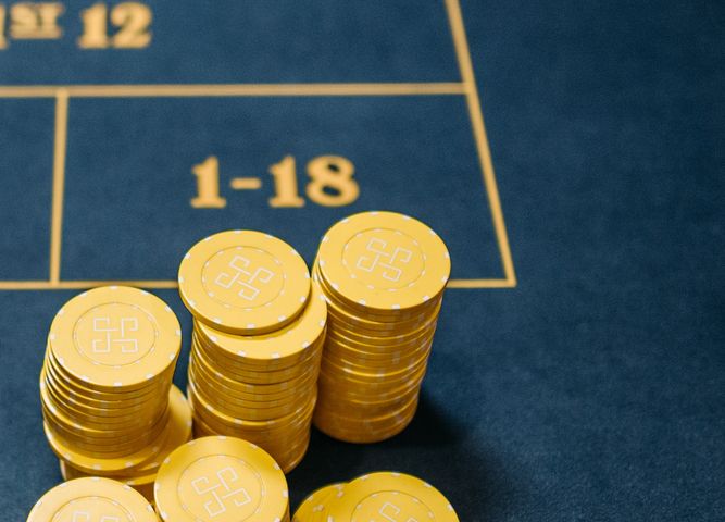 Online Casino: Spielautomaten und Live-Spiele im Überblick