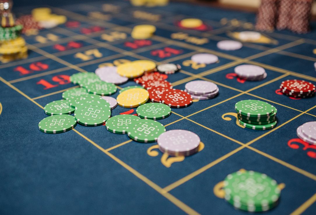 Online Casino: Spielautomaten und Live-Spiele im Überblick