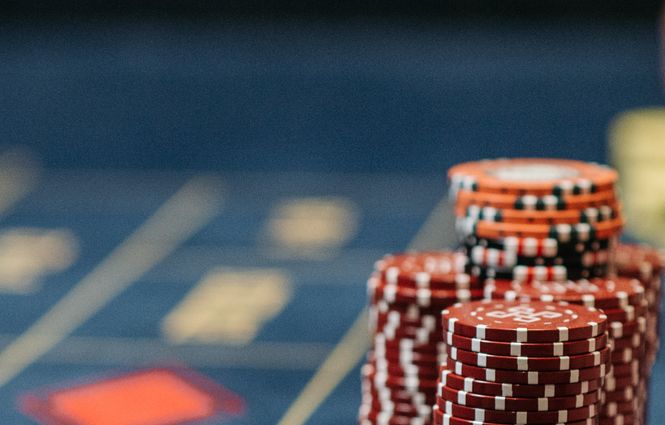 Online Casino: Spielautomaten und Live-Spiele im Überblick