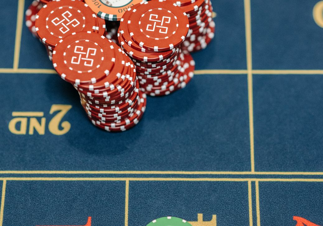 Online Casino: Spielautomaten und Live-Spiele im Überblick