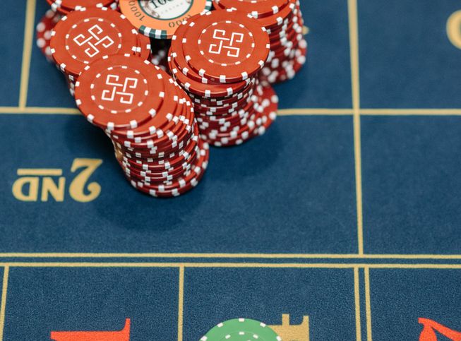 Online Casino: Spielautomaten und Live-Spiele im Überblick