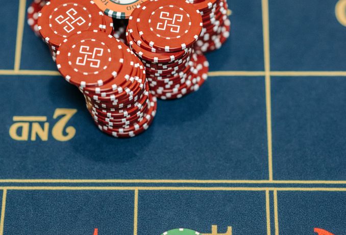 Online Casino: Spielautomaten und Live-Spiele im Überblick