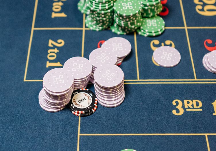 Online Casino: Spielautomaten und Live-Spiele im Überblick