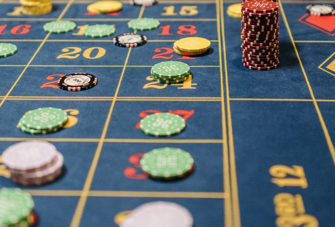 Online Casino: Spielautomaten und Live-Spiele im Überblick