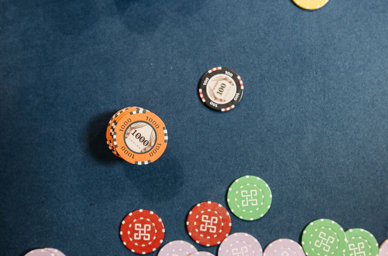 Online Casino: Spielautomaten und Live-Spiele im Überblick