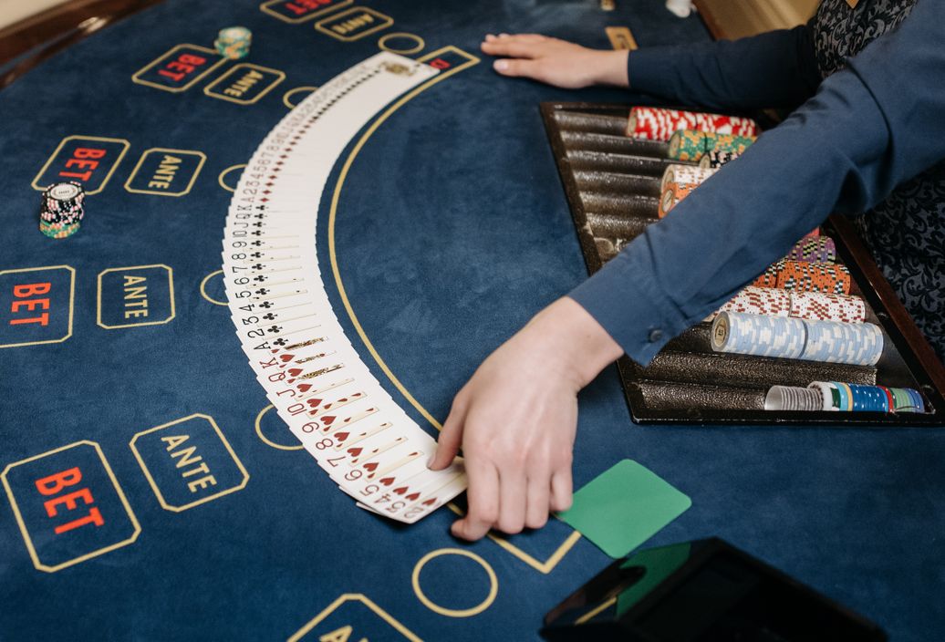 Online Casino: Spielautomaten und Live-Spiele im Überblick