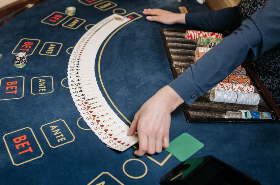 Online Casino in Deutschland mit verschiedenen Glücksspielen im Fokus