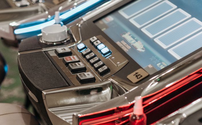 Online Casino: Spielautomaten und Live-Spiele im Überblick