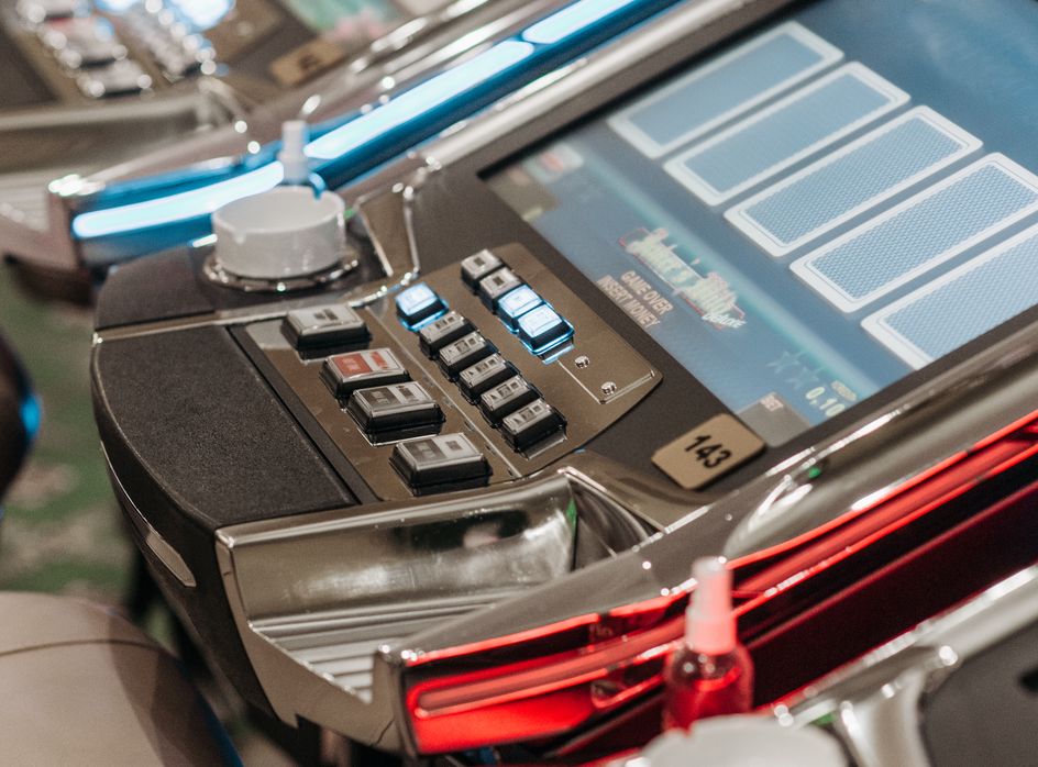 Online Casino: Spielautomaten und Live-Spiele im Überblick