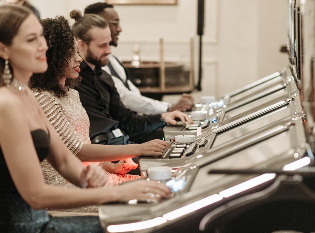 Online Casino: Spielautomaten und Live-Spiele im Überblick