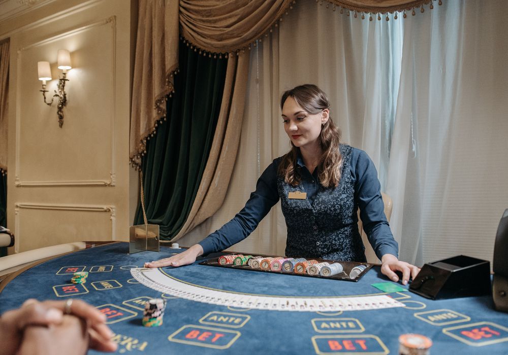 Vergleich zwischen traditionellem Casino und Online-Glücksspielerlebnis