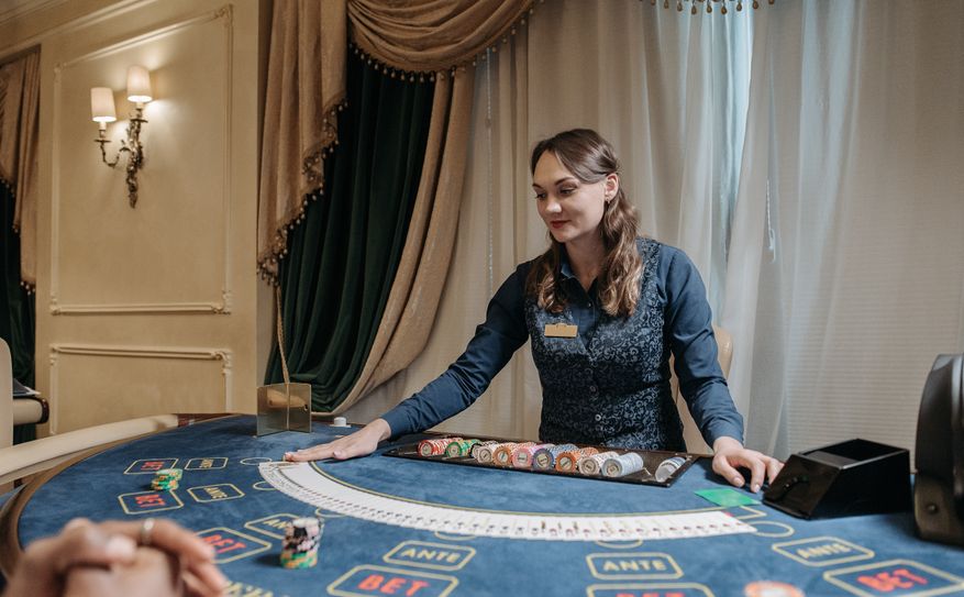 Online Casino: Spielautomaten und Live-Spiele im Überblick