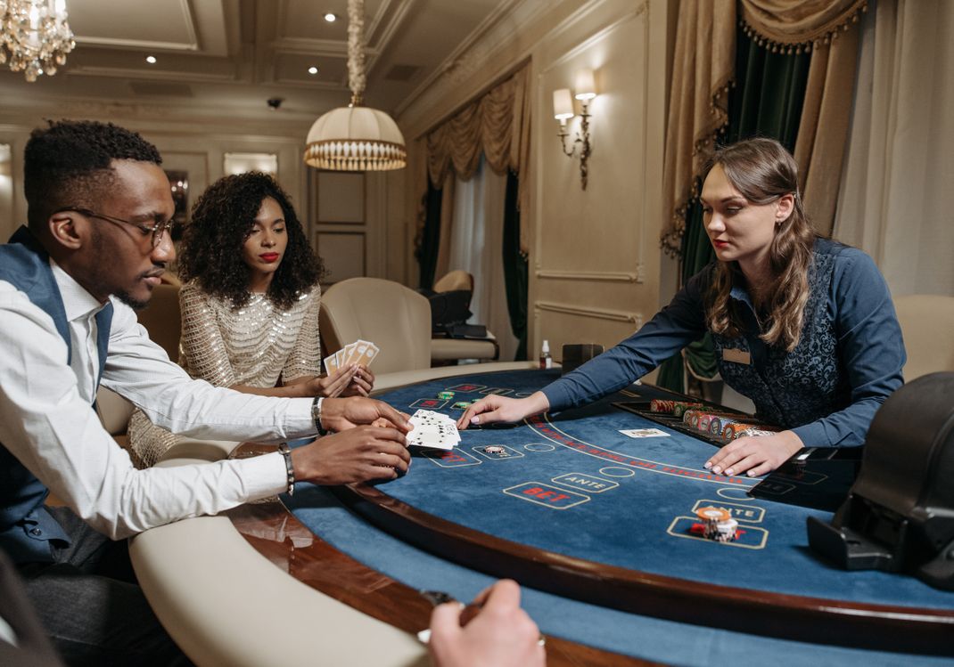 Online Casino: Spielautomaten und Live-Spiele im Überblick