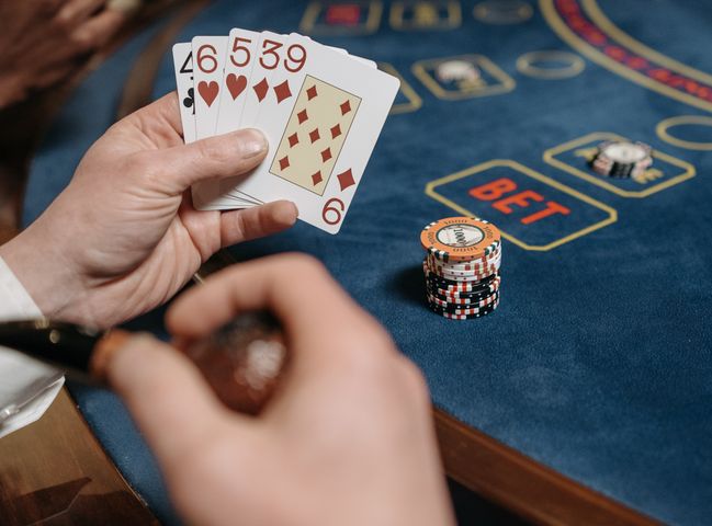 Crazybuzzer Casino De: Turniere und Verlosungen 1 Online Casino: Spielautomaten und Live-Spiele im Überblick
